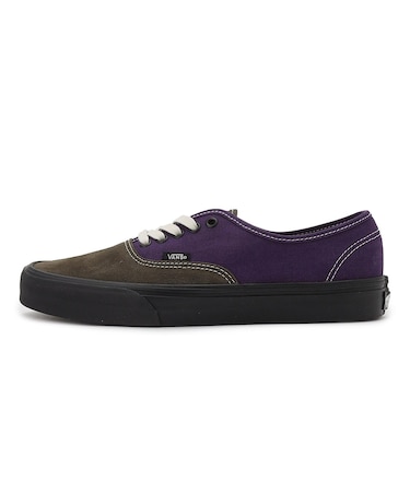 VN000D7Y11E　AUTHENTIC　BLACK SIDEWALL　698259-0001