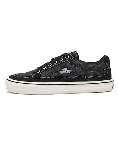 V3938 TWD　FINN　BLACK/WHITE　697428-0001