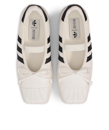 LB3786 SUPERSTAR SQ BALLET W OFFW/CORE/CORE 714869-0001