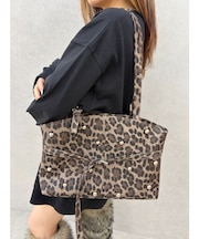 スタッズモチーフBIGショルダーBAG