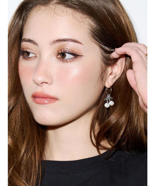 CHERRY ピアス