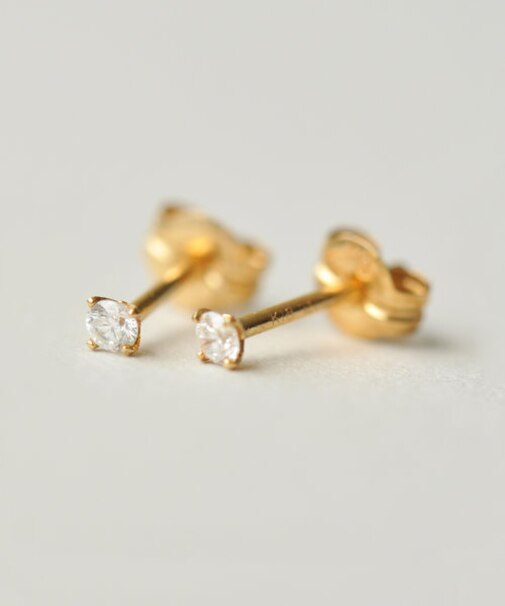 [ セカンドピアス] K18ダイヤモンドピアス0. 08ct