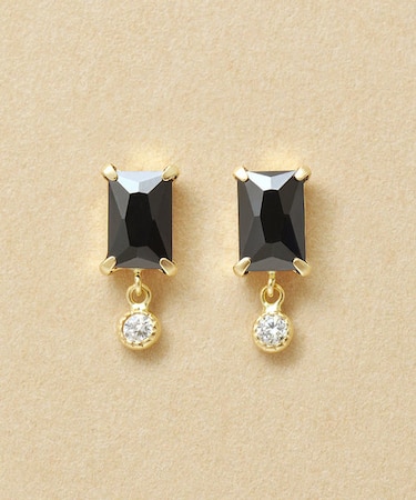 K10 ブラックカラー バゲット スイングピアス( YG)