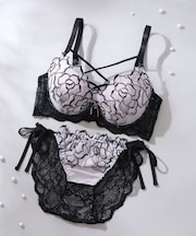 【A～Dカップ】人気カラー入荷！ローズレースクロスコードブラ＆紐ショーツ
