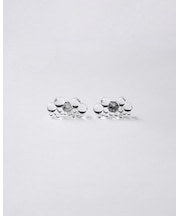 vue. ピアス 雪の粒