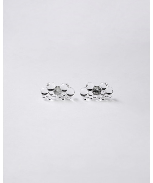 vue. ピアス 雪の粒