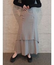 セミシアーティアードスカート
