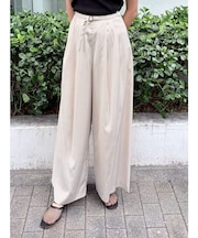 サテンベルトデザインワイドパンツ
