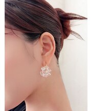 クリアフラワーピアス