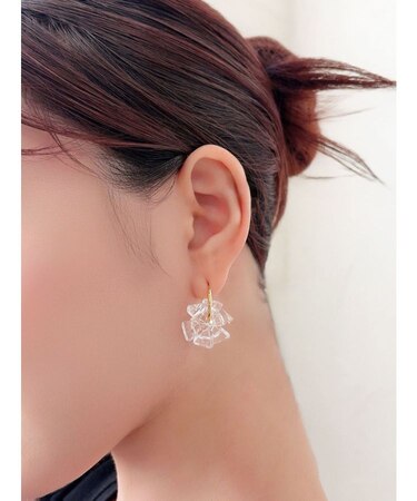 クリアフラワーピアス