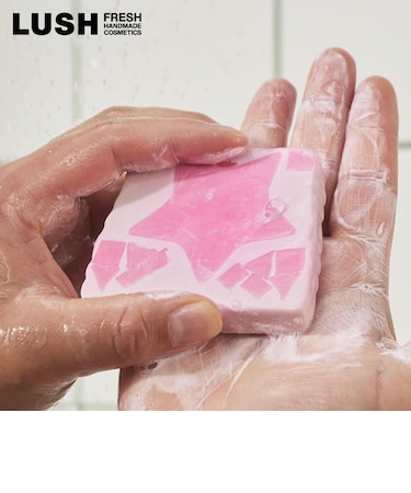 LUSH スノーフェアリー ソープ 固形石鹸 ボディソープ クリスマス 数量限定 ギフト プレゼント 雪の妖精 甘い 香り 保湿 ハンドソープ ラッシュ 公式