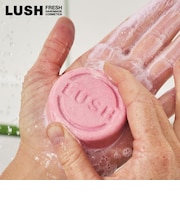 LUSH スノーフェアリー シャンプーバー 固形シャンプー ヘアケア クリスマス 数量限定 ギフト プレゼント ノンシリコン 保湿 ラッシュ 公式