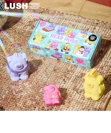 LUSH ベアハグ ギフト ギフトセット 詰め合わせ クリスマス 数量限定 プレゼント バスボム 入浴剤 お風呂 保湿 くま かわいい 癒やし ラッシュ 公式
