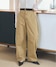 ベージュ