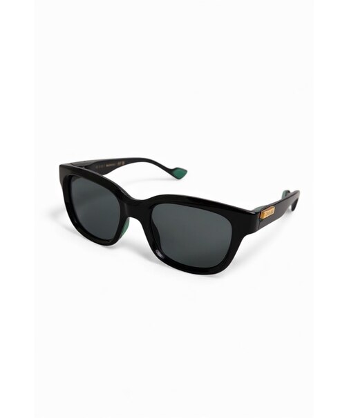 GUCCI グッチ サングラス GG1621S-001ウェリントンシェイプ