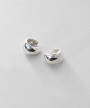シルバー ハギーフープ ポインテッドワイドピアス