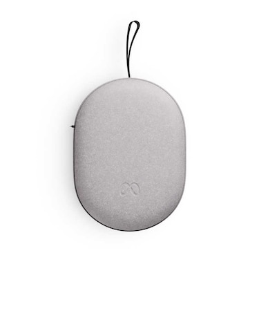 META　Meta Quest 3/3S 携帯用ケース K100004501<br>★こちらの商品は人気商品のため、色違い・仕様違い等含め「一家族１台限り」でのご協力をお願いしております。