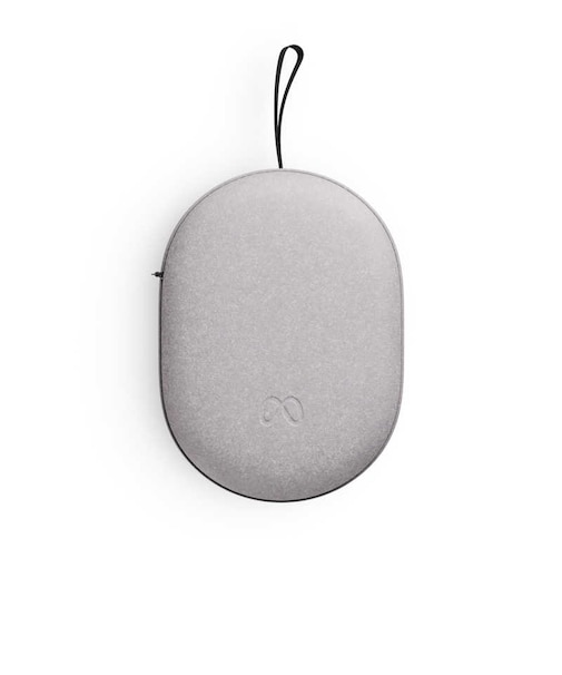 META　Meta Quest 3/3S 携帯用ケース K100004501<br>★こちらの商品は人気商品のため、色違い・仕様違い等含め「一家族１台限り」でのご協力をお願いしております。