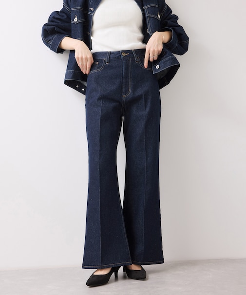 フレアシルエットデニムパンツ