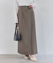 アシンメトリープリーツスカート