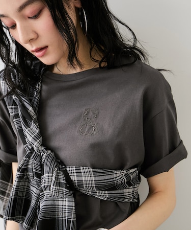 ボクシークロップド刺繍Tシャツ