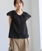 刺繍フリルブラウス