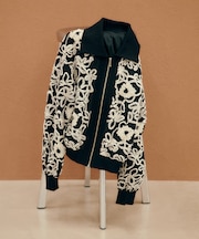 【WEB限定】ラインアートエンブロイダリーブルゾン
