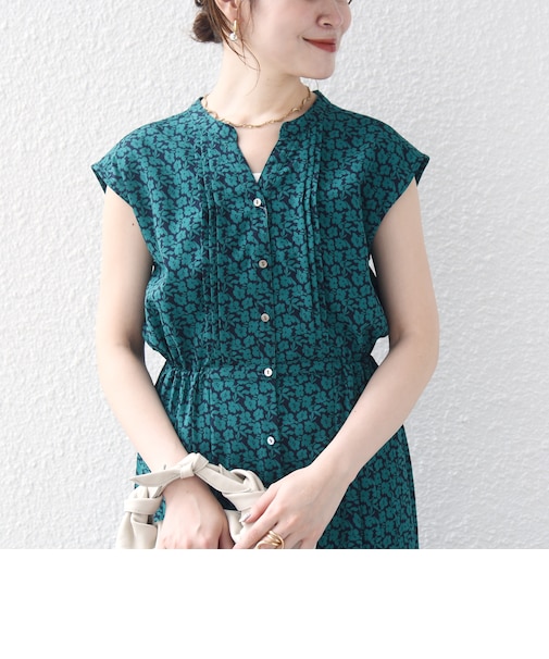 【WEB限定】〈洗濯機可能〉ドット 花柄 サイド プリーツ フレンチスリーブ ワンピース