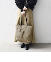【WEB限定】チャーム付き キルティング スクエア A4 トート バッグ
