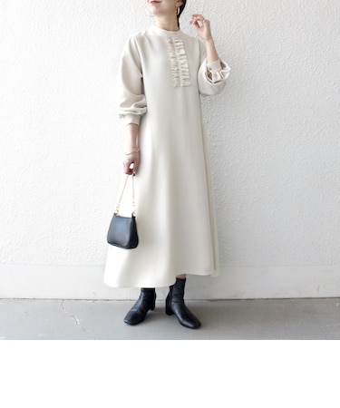 〈洗濯機可能〉ダブルクロス フリル パフ スリーブ ワンピース［NAVY BLUE］