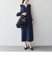 〈洗濯機可能〉カーブネック ノースリーブ ワンピース［NAVY BLUE］