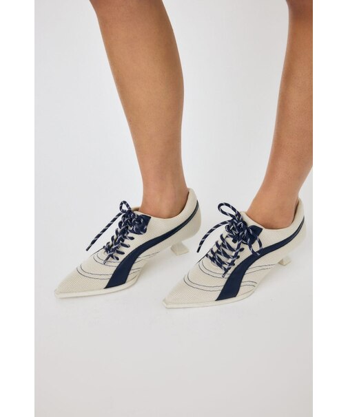 MESH KICKS パンプス