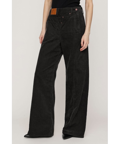 【SNSで話題!】BACK TO FRONT CORDUROY パンツ