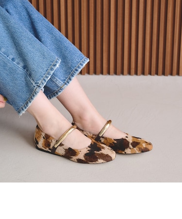 【別注】<MOHI...>ヘアレザー メタルストラップ フラットシューズ