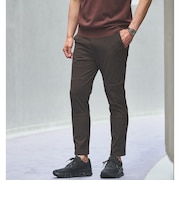 【WEB限定】JUST fit Kn/T テック ジョガーパンツ