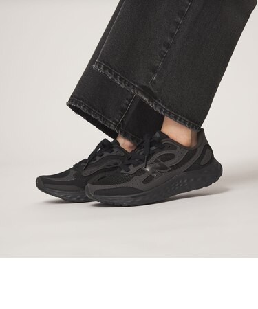 <New Balance>フレッシュフォーム アリシ ティラルクス スニーカー