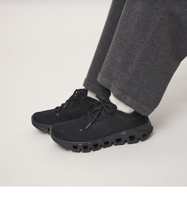 【WEB限定】＜On＞クラウド エックス 5 スニーカー
