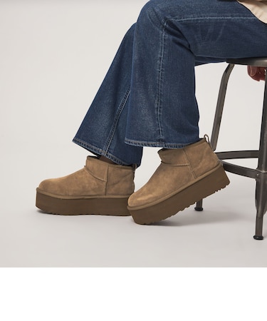 【国内EXCLUSIVE】<UGG>クラシック ウルトラ ミニ プラットフォーム