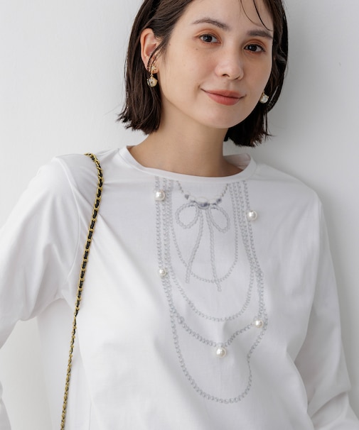 【WEB限定】トロンプルイユ パールネックレス 長袖Tシャツ