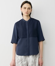 【WEB限定カラーあり】 FluidBackSatin バンドカラーシャツ