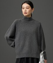 【カタログ掲載】ウールカシミヤブレンドスパンコールハイネック ニット
