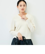 【WEB限定】《手洗い可能》片衿パール総針Vネックプルオーバー