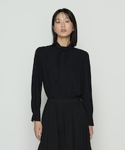 〔 TALLサイズ 〕 マットサテン タイ付 ハイネックブラウス