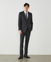 DELEGANT ピンストライプスーツ
