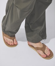 【ISLAND SLIPPER / アイランドスリッパ】スムースレザー トングサ