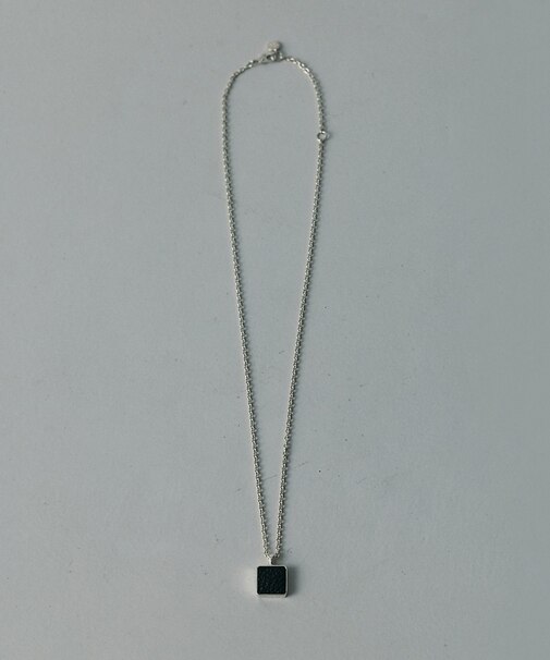 【UNISEX】SQUARE PLATE PENDANT / スクエアプレート