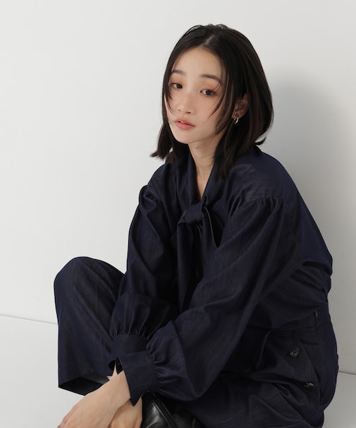 ＜Oggi・CanCam11月号掲載＞デニムライク SETUP リボンボウタイブラウス