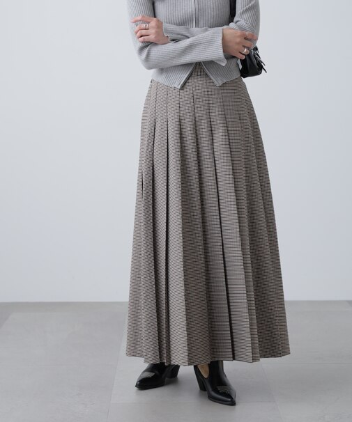 プリーツロングスカート