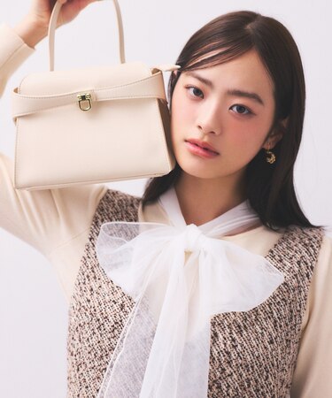 《EDIT COLOGNE》ボウタイ付きニット 25AW