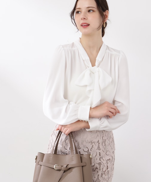 ラッフルリボンブラウス　26SS